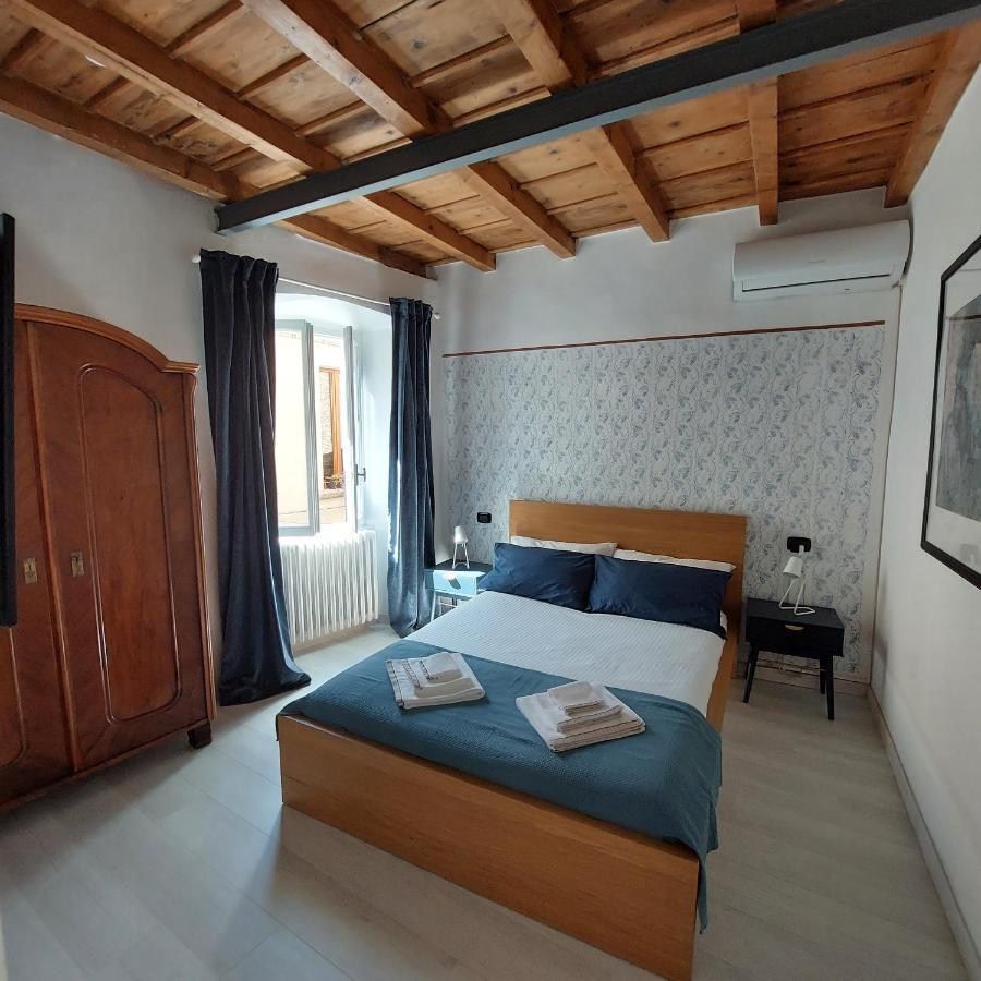 Anju D'Oro & Azzurro - Charming Apartments Lesa Exterior foto