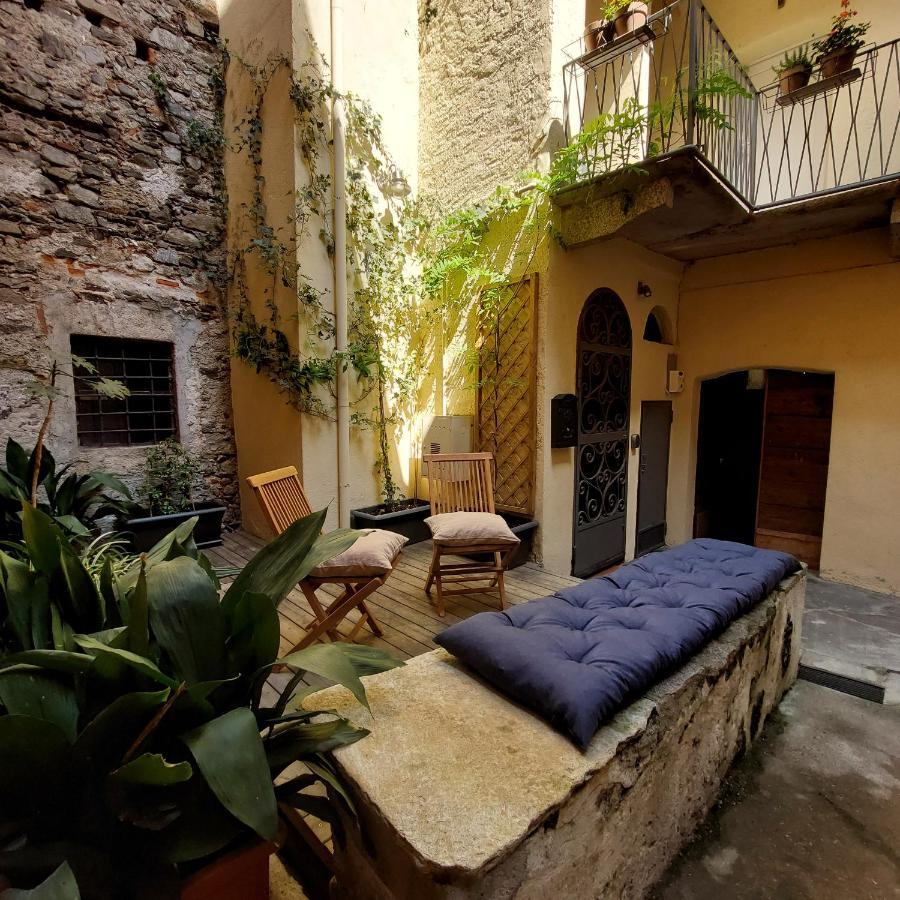 Anju D'Oro & Azzurro - Charming Apartments Lesa Exterior foto